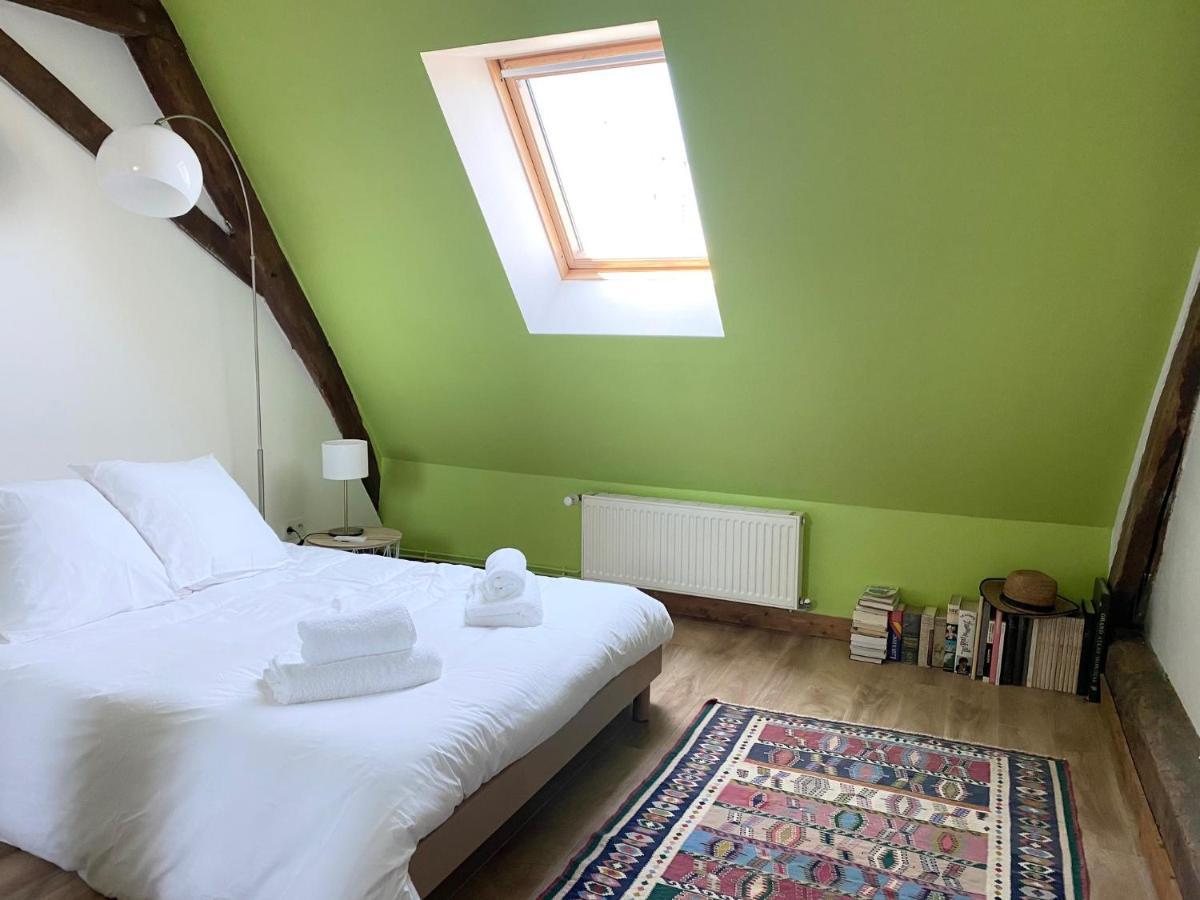 La Maison Des Remparts - Gite 3 Etoiles Pour 8 Pers A Loches Esterno foto